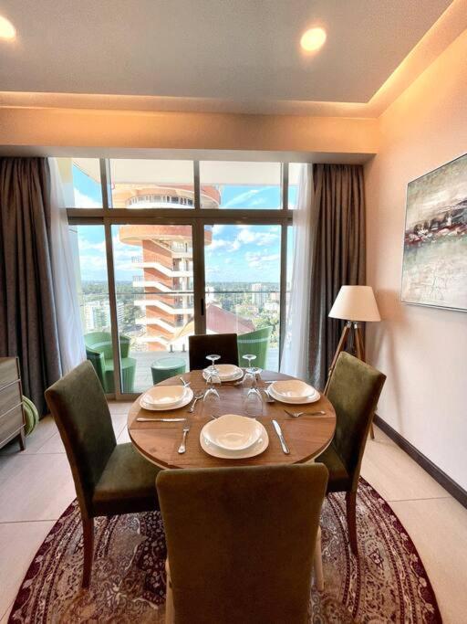 Tranquility In The Midst Of Vibrance Appartement Nairobi Buitenkant foto